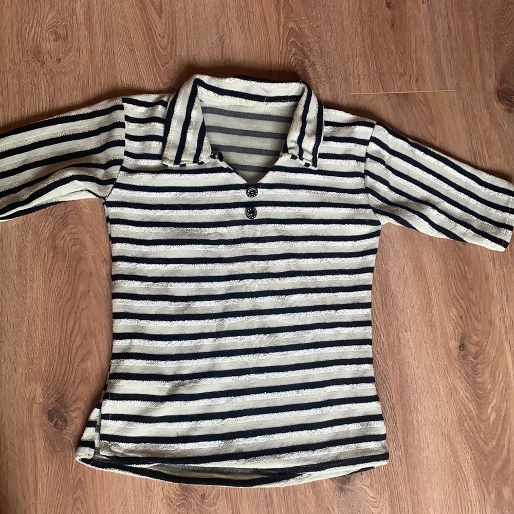 Vintage stripe tee with coast and v neck size XS